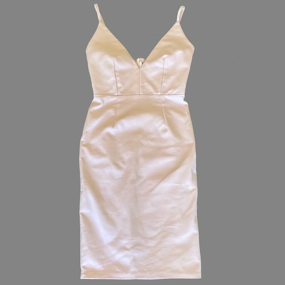 🎉HOST PICK🎉 NWT LUVALOT Bodycon Dusty Pink Mini-Dress SIZE 6 $40 (RRP $70)💛. - Picture 1 of 5